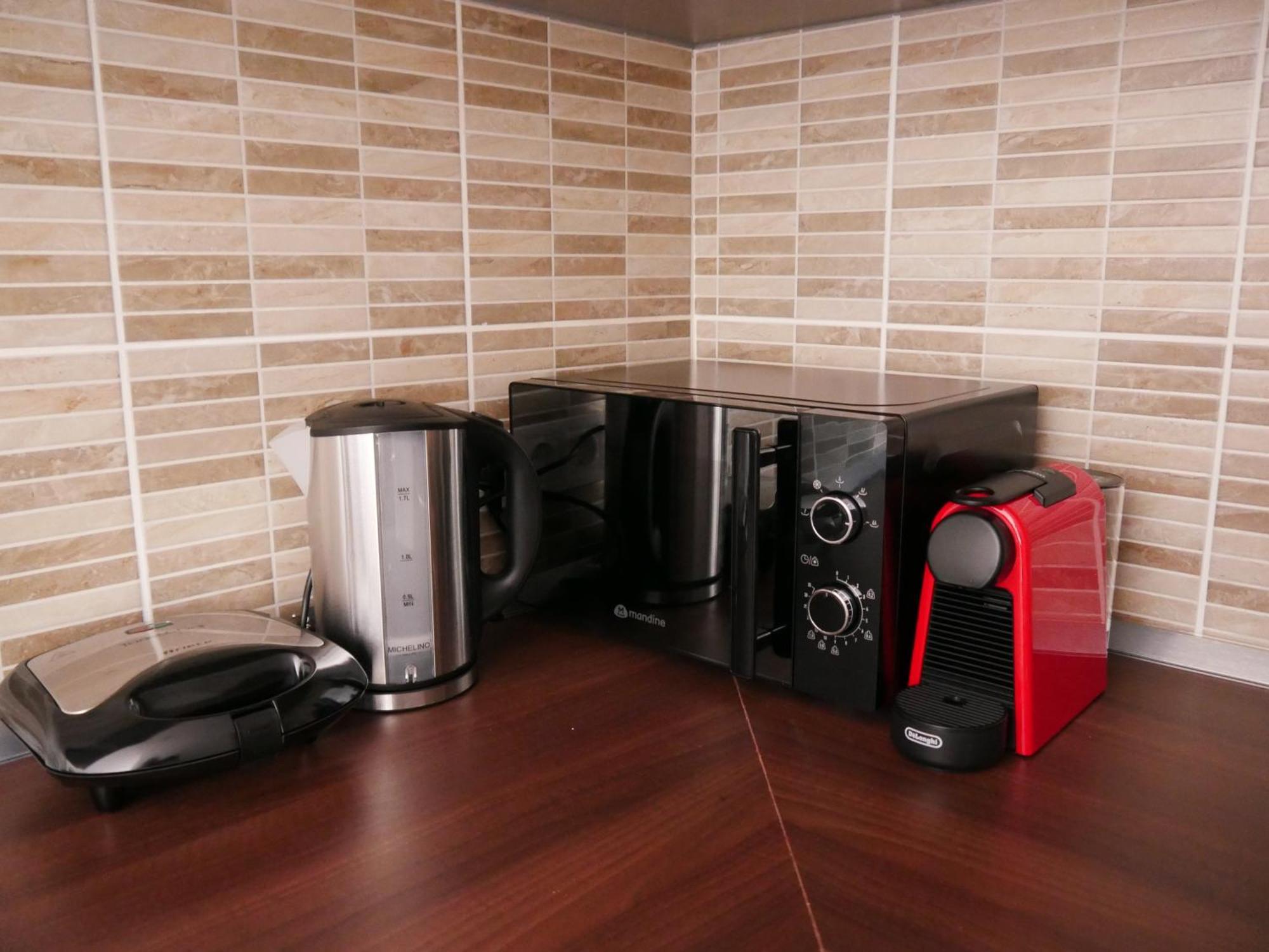 Free Garage In The Center-Delicia 4 Studio! 锡比乌 外观 照片